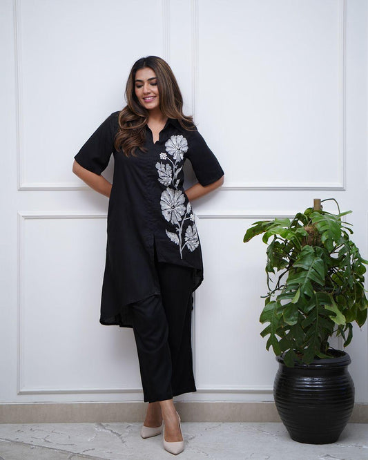 EKRIA Noir Bloom Embroidered Kurta Set